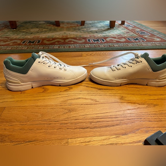 ON On Running The Roger show - Picture 3 of 6